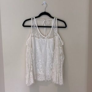 ABERCROMBIE LACE TOP